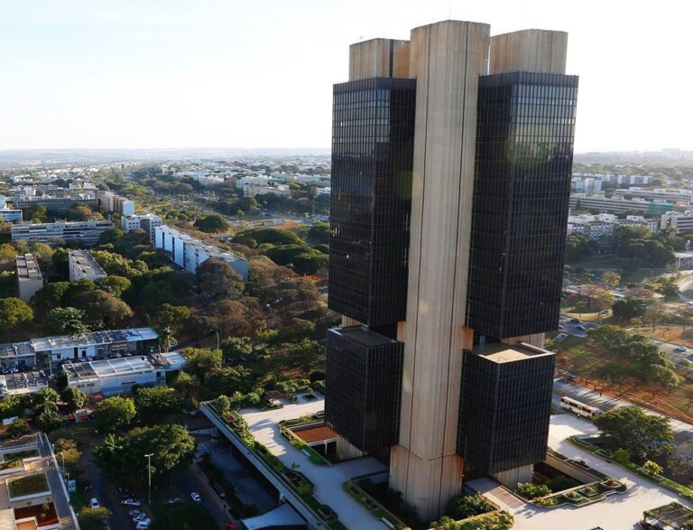 Banco Central dá acesso a dinheiro esquecido a empresas inativas