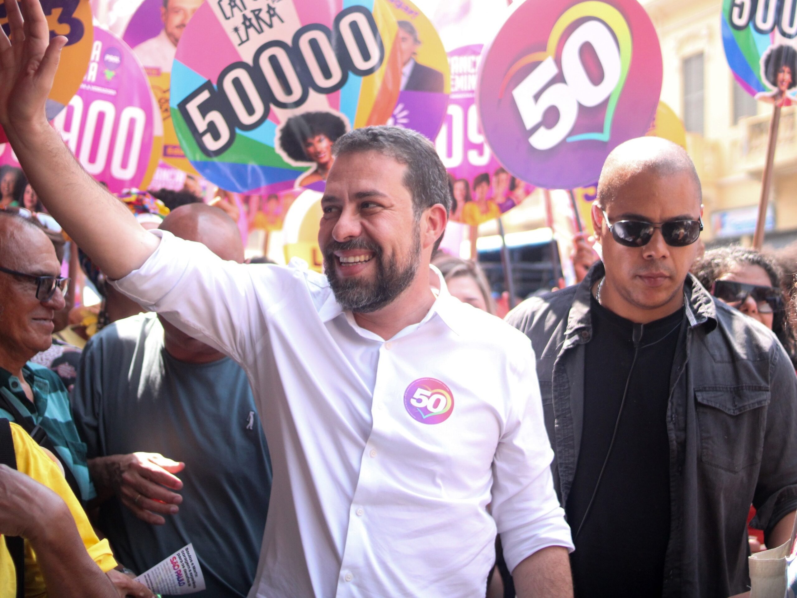 Boulos é multado por propaganda antecipada em “marchinha de carnaval” Boulos é multado por propaganda antecipada em “marchinha de carnaval”