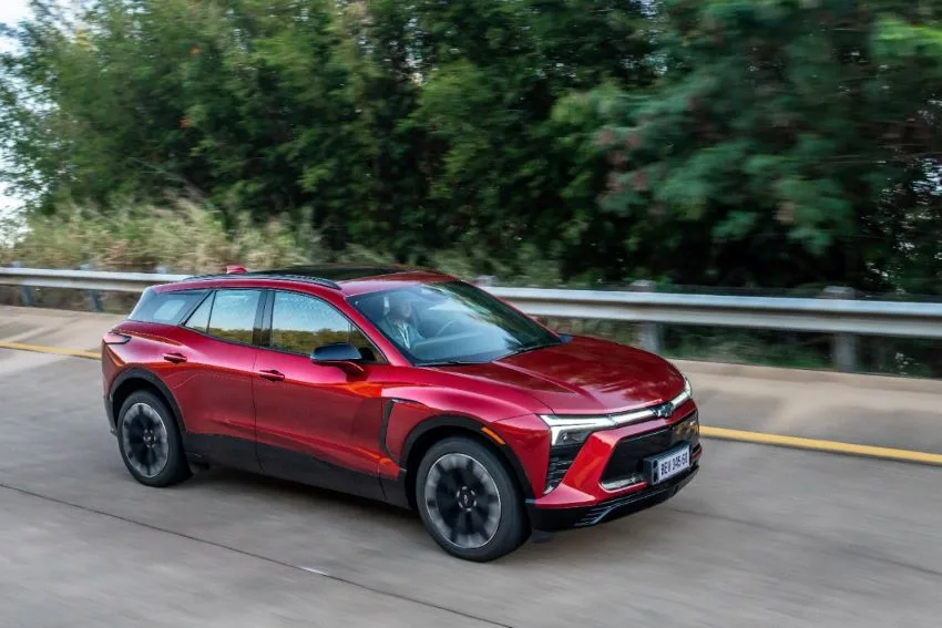 Chevrolet, enfim, inicia pré-venda do Blazer EV, por R$ 479 mil Chevrolet, enfim, inicia pré-venda do Blazer EV, por R$ 479 mil