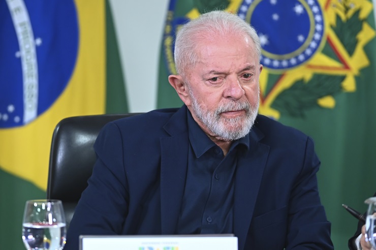 Com Lula, setor público registra déficit de R$ 21,4 bi em agosto