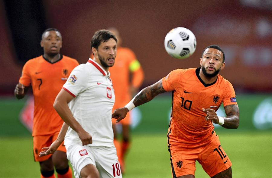 Corinthians encaminha contratação do atacante holandês Memphis Depay Corinthians encaminha contratação do atacante holandês Memphis Depay