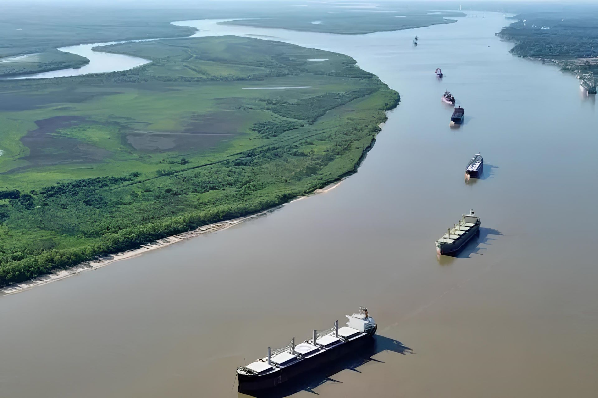 Dragagem do Rio Paraguai ignora um Pantanal cada vez mais quente e seco Dragagem do Rio Paraguai ignora um Pantanal cada vez mais quente e seco