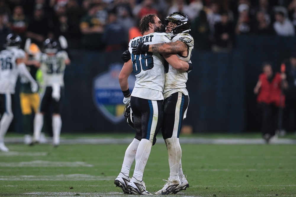 Eagles têm brilho de Barkley e vencem Packers em ‘tiroteio’ ofensivo no 1º jogo da NFL no Brasil
