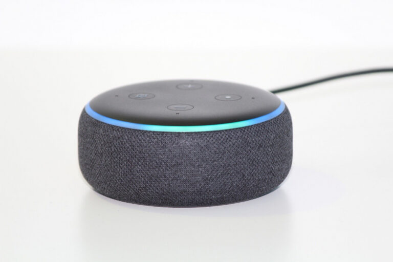 Entenda o fracasso da Alexa, assistente de voz da Amazon