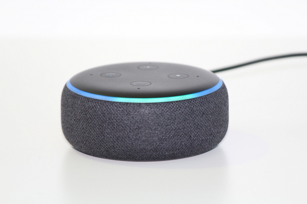 Entenda o fracasso da Alexa, assistente de voz da Amazon