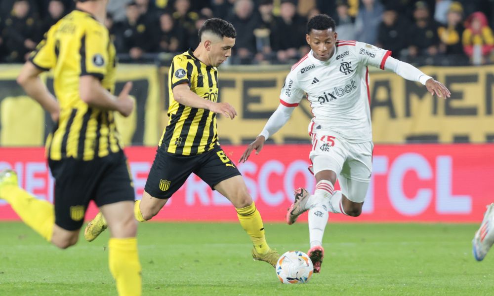 Flamengo fica no empate sem gols com Peñarol e cai nas quartas da Libertadores Flamengo fica no empate sem gols com Peñarol e cai nas quartas da Libertadores