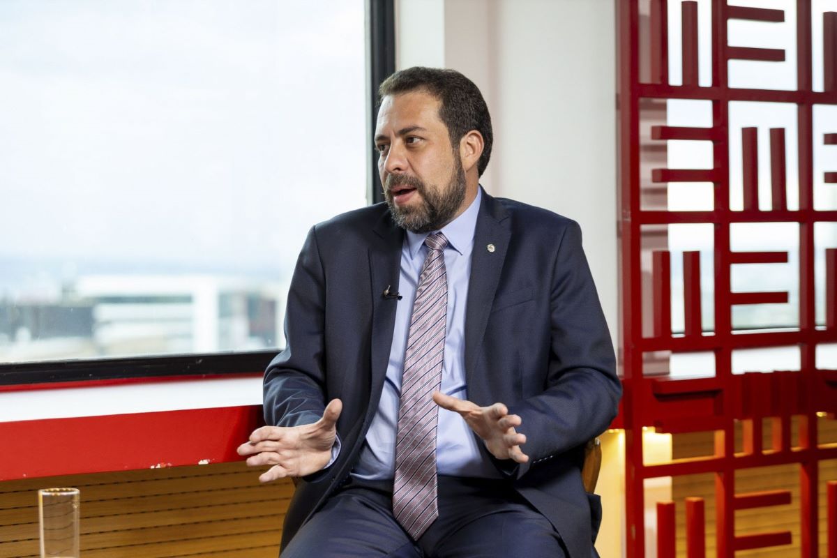 Frustrada, campanha de Boulos espera Datafolha para definir estratégia Frustrada, campanha de Boulos espera Datafolha para definir estratégia