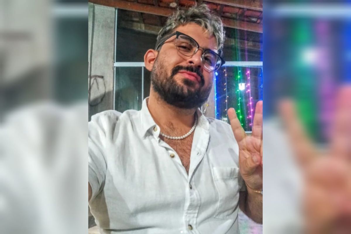 Inspetor de escola pública é preso por trocar pornografia com crianças Inspetor de escola pública é preso por trocar pornografia com crianças