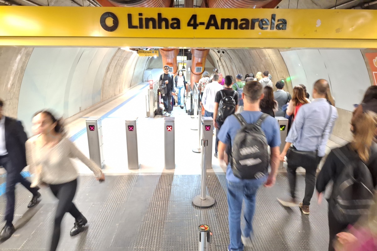 Linha 4-Amarela tem trecho interditado a partir das 21h deste sábado Linha 4-Amarela tem trecho interditado a partir das 21h deste sábado