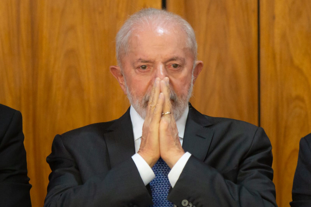 Lula planeja ida a comícios para socorrer campanhas de aliados em SP Lula planeja ida a comícios para socorrer campanhas de aliados em SP