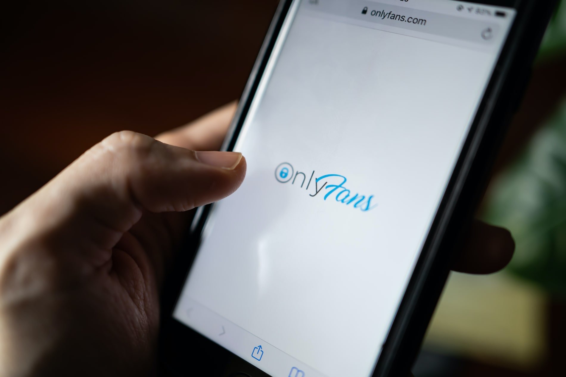 OnlyFans distribuiu mais de US$ 630 mi ao seu proprietário OnlyFans distribuiu mais de US$ 630 mi ao seu proprietário