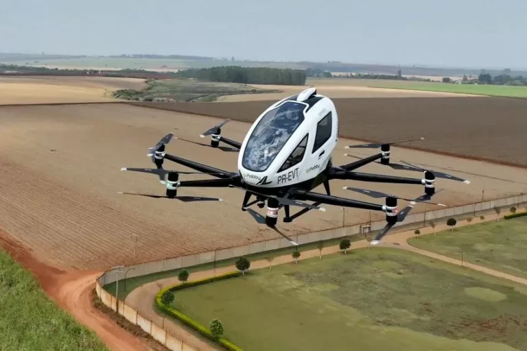Primeiro teste de carro voador no Brasil é realizado com sucesso