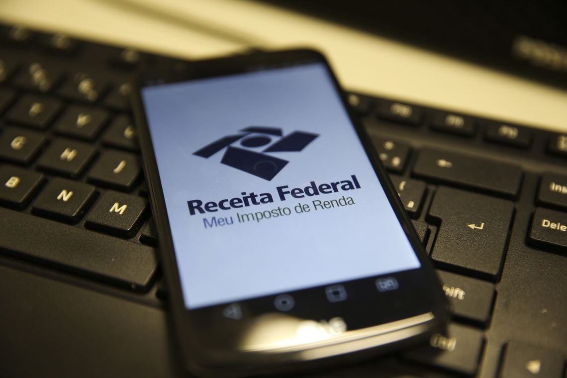 Receita Federal diz que 600 mil declarações estão na malha fina Receita Federal diz que 600 mil declarações estão na malha fina