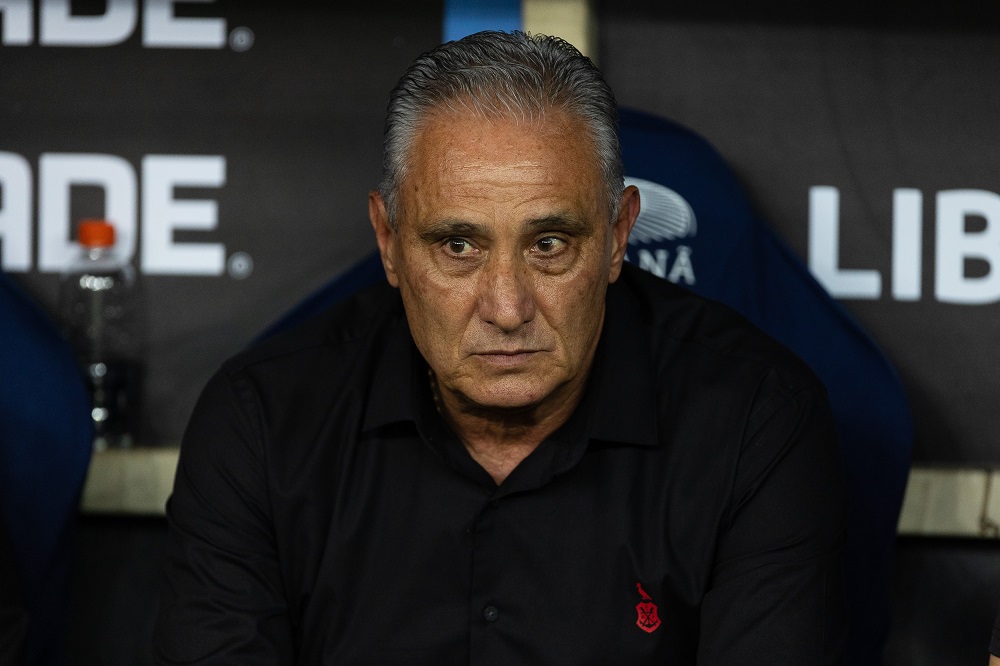 Flamengo anuncia saída de Tite e terá Filipe Luís como interino contra o Corinthians Flamengo anuncia saída de Tite e terá Filipe Luís como interino contra o Corinthians