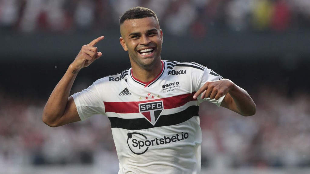 Alisson, do São Paulo, retorna aos treinos após cirurgia no tornozelo Alisson, do São Paulo, retorna aos treinos após cirurgia no tornozelo