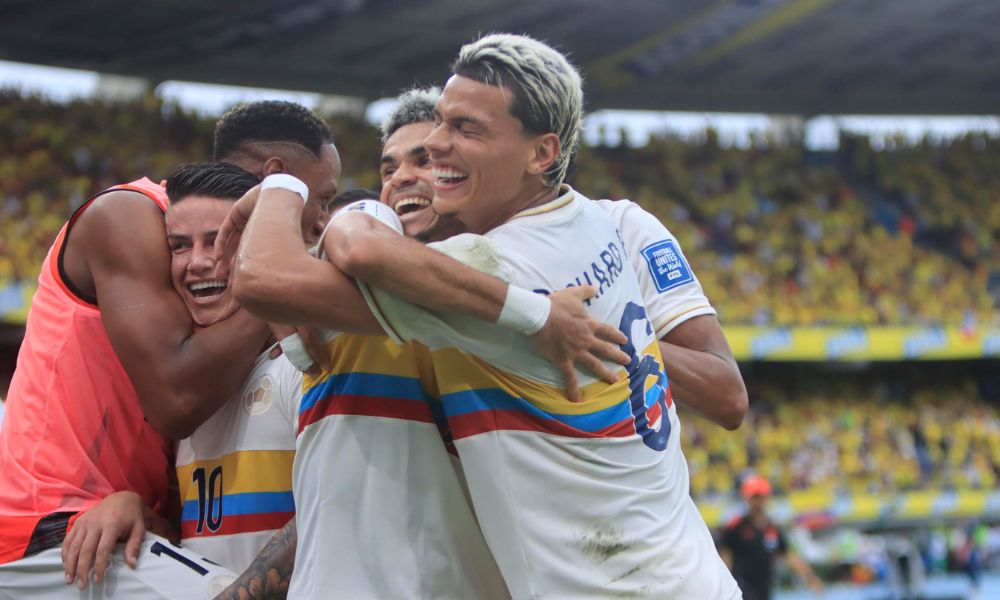 FIFA pune seleção da Colômbia por cânticos desrespeitosos em jogo contra a Argentina FIFA pune seleção da Colômbia por cânticos desrespeitosos em jogo contra a Argentina