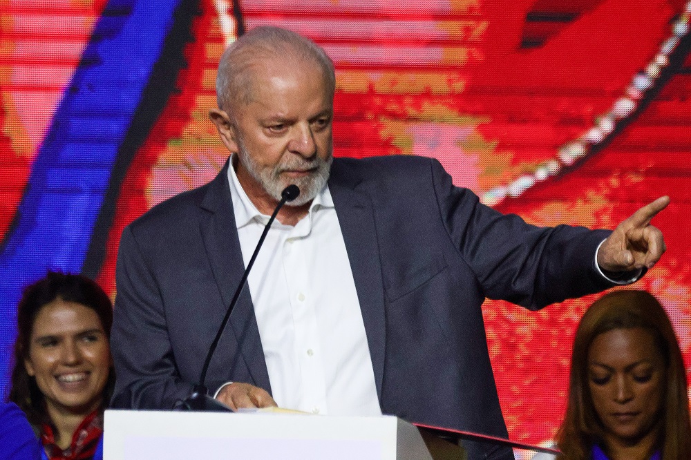 Lula fala sobre futuro estádio do Santos: ‘Vamos ver se a União tem terreno para doar para o Santos’ Lula fala sobre futuro estádio do Santos: ‘Vamos ver se a União tem terreno para doar para o Santos’
