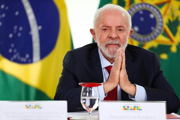 Lula se reúne com banqueiros para tratar de agenda econômica