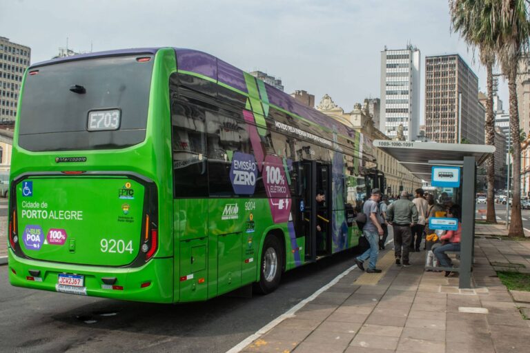 O transporte público como desafio e caminho para cidades mais justas e limpas