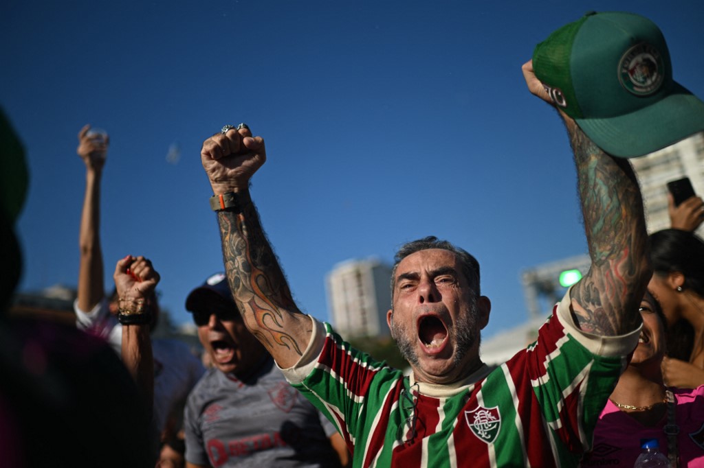 Presidente do Fluminense banca Mano Menezes após torcida ir ao CT protestar: ‘Temos confiança’ Presidente do Fluminense banca Mano Menezes após torcida ir ao CT protestar: ‘Temos confiança’