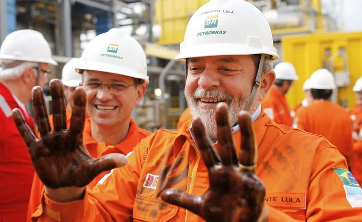 Produção de petróleo da Petrobras cai 8,2% no 3º trimestre