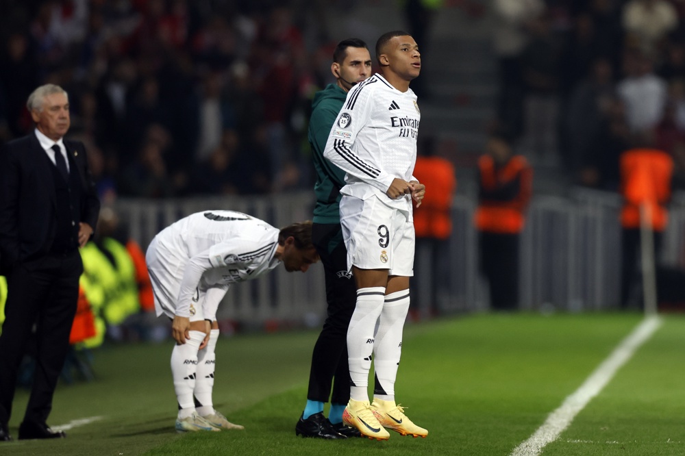Real Madrid perde para Lille em estreia de Endrick como titular; Liverpool e Benfica brilham na Liga dos Campeões Real Madrid perde para Lille em estreia de Endrick como titular; Liverpool e Benfica brilham na Liga dos Campeões