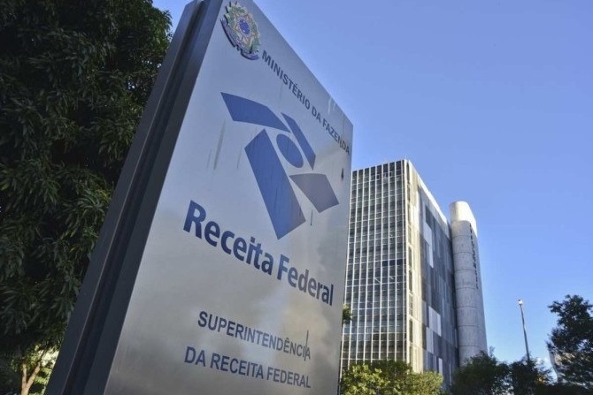 Receita Federal notifica 1,8 mi de empresas por dívidas ativas