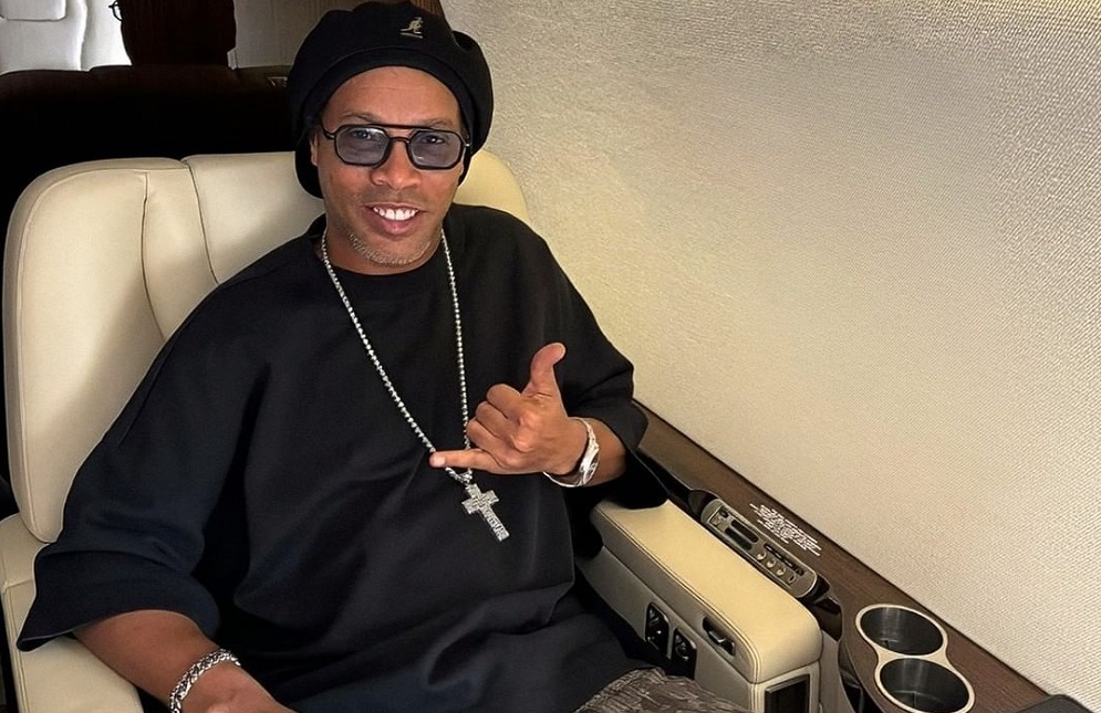 Ronaldinho Gaúcho se torna acionista do Greenville Triumph, da terceira divisão americana Ronaldinho Gaúcho se torna acionista do Greenville Triumph, da terceira divisão americana