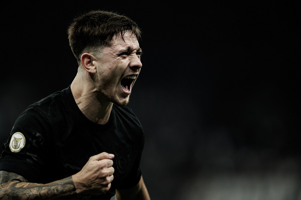 Saiba como fica a situação do Corinthians no Brasileirão após goleada contra o Athletico-PR Saiba como fica a situação do Corinthians no Brasileirão após goleada contra o Athletico-PR