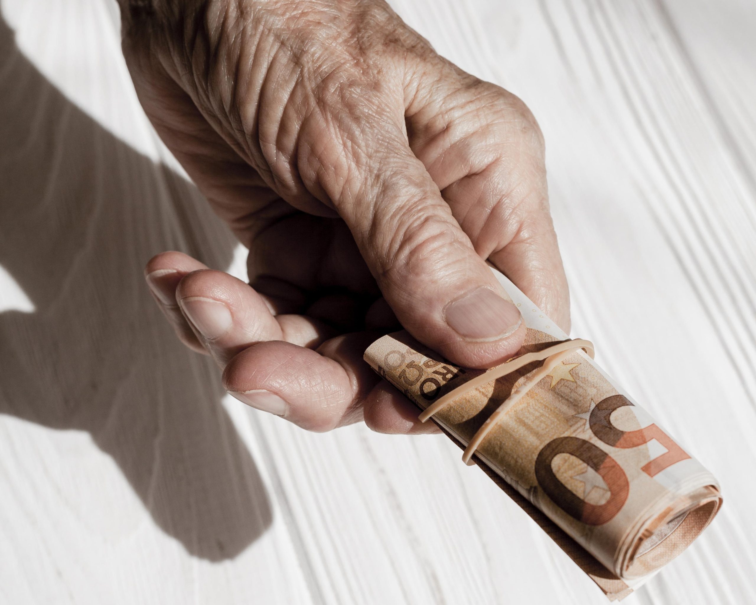 Veja prazo para o pagamento da primeira parcela do 13º salário Veja prazo para o pagamento da primeira parcela do 13º salário