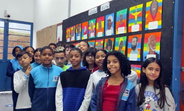 Alunos da EPG Amélia Duarte vivem experiência literária antirracista