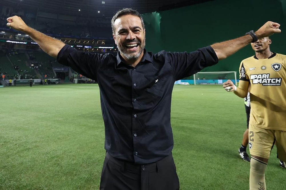 Botafogo renova contrato com Artur Jorge até 2025 Botafogo renova contrato com Artur Jorge até 2025
