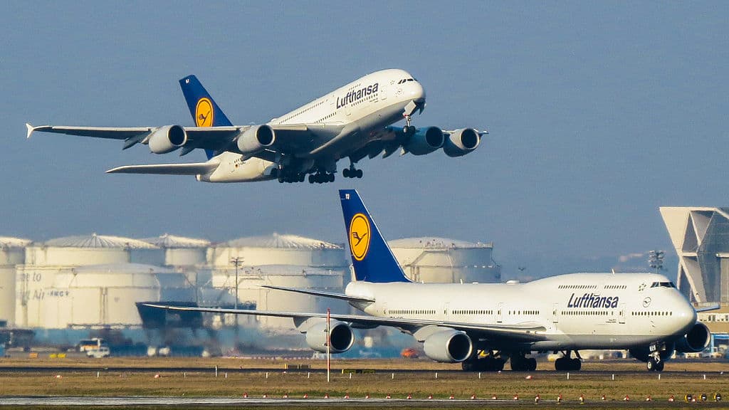 Aviação no Brasil registra recorde de passageiros pelo 2º mês Aviação no Brasil registra recorde de passageiros pelo 2º mês