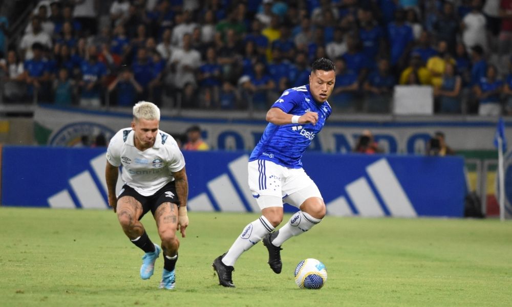 Cruzeiro e Grêmio ficam no empate em 1 a 1 no Brasileiro