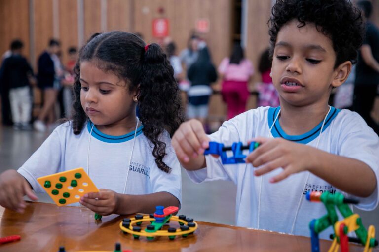 Escolas da rede municipal participam da Expocriatividade no Adamastor