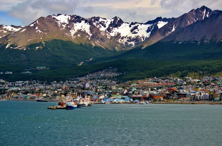 FAEVYT Critica Taxa Turística de Ushuaia e Alerta para Impactos