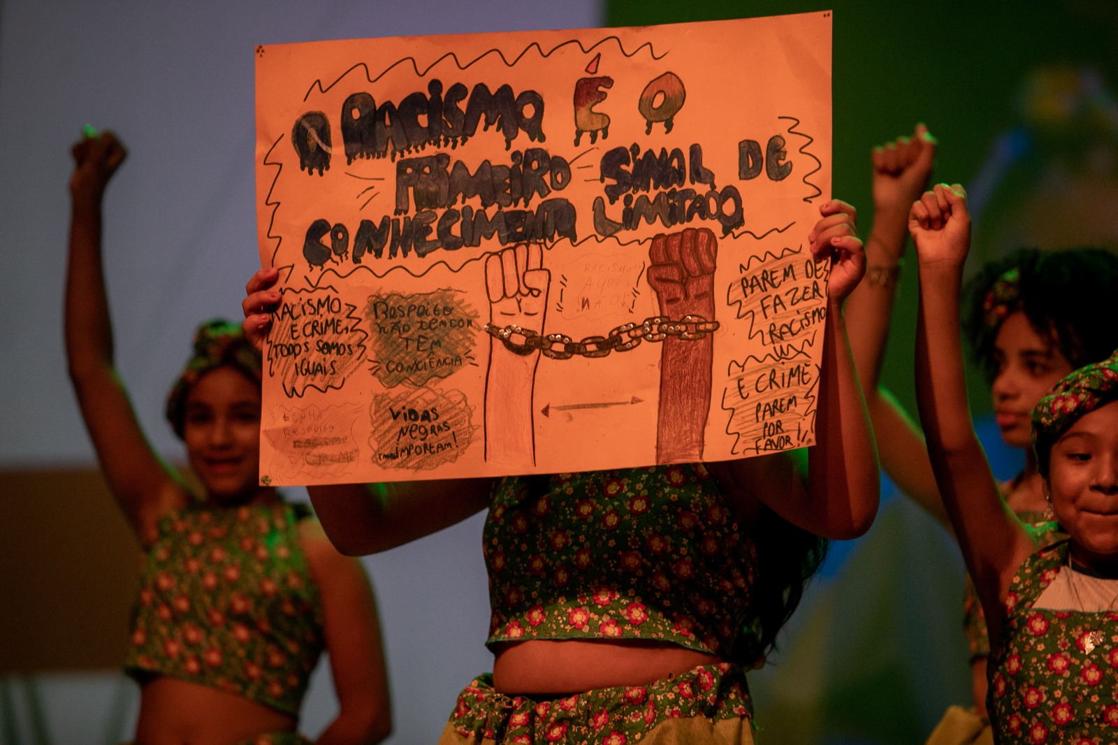 Fórum debate ações antirracistas em escolas da rede municipal Fórum debate ações antirracistas em escolas da rede municipal