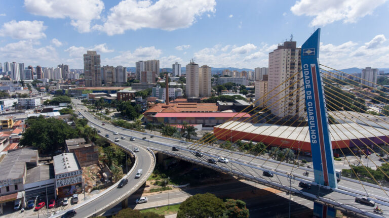 Guarulhos permanece como a cidade não capital que mais gerou empregos em 2024