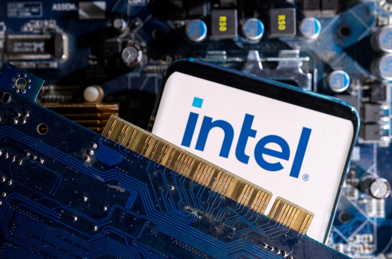 Intel registra déficit de US$ 16,6 bilhões no terceiro trimestre, o pior em 56 anos Intel registra déficit de US$ 16,6 bilhões no terceiro trimestre, o pior em 56 anos