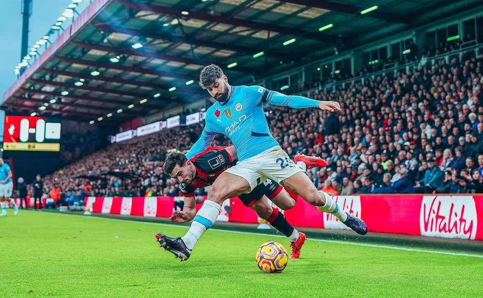 Manchester City tropeça fora de casa e Liverpool assume liderança da Premier League Manchester City tropeça fora de casa e Liverpool assume liderança da Premier League