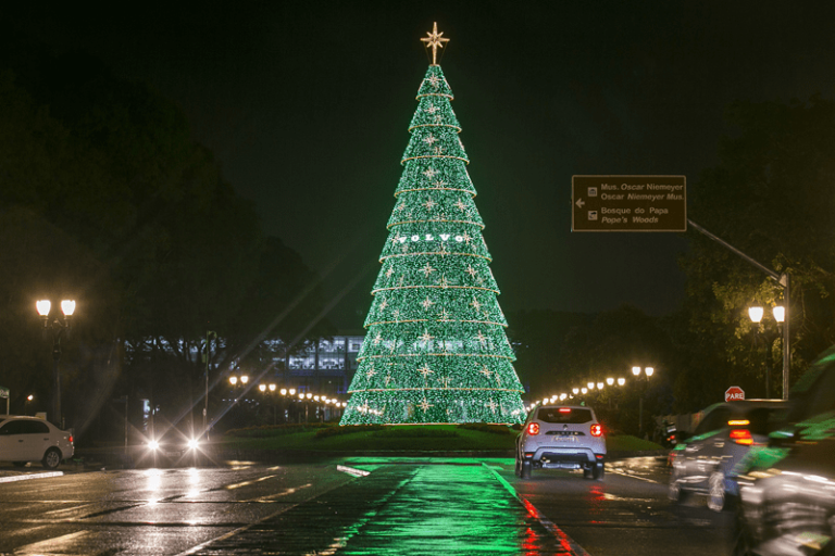 Natal em Curitiba sobre duas rodas? Confira os roteiros de bicicleta