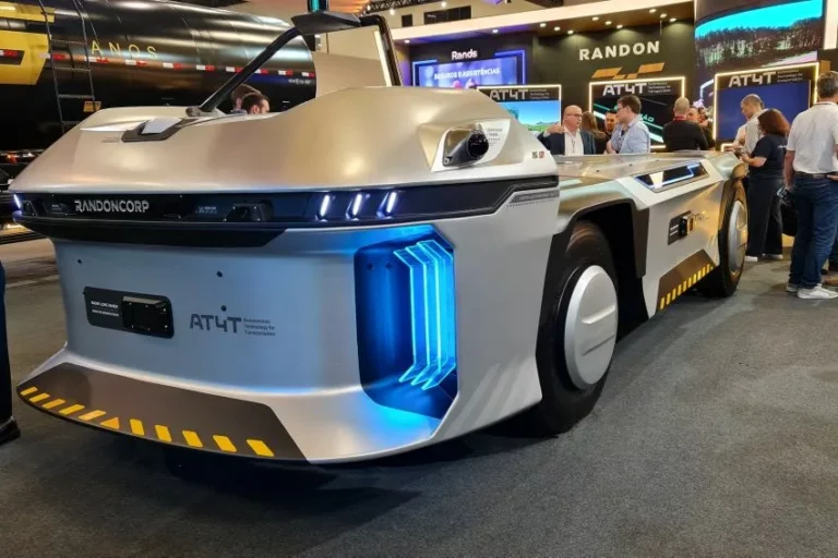Robô produzido no Brasil auxilia transporte em ambientes restritos