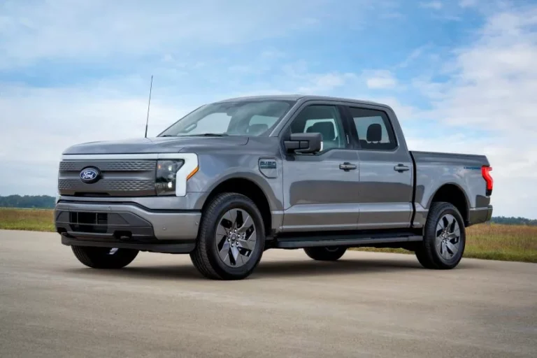 Sem demanda, Ford interrompe produção da F-150 Lightning