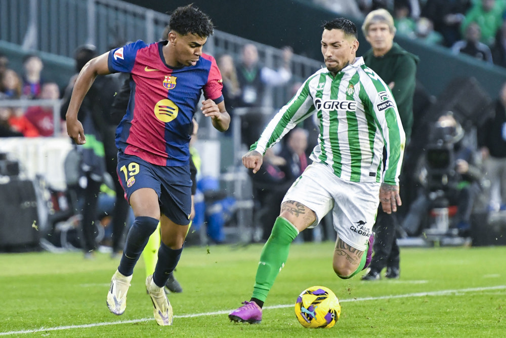 Barcelona sofre gol nos acréscimo, empata com Betis e vê liderança do Espanhol ameaçada Barcelona sofre gol nos acréscimo, empata com Betis e vê liderança do Espanhol ameaçada