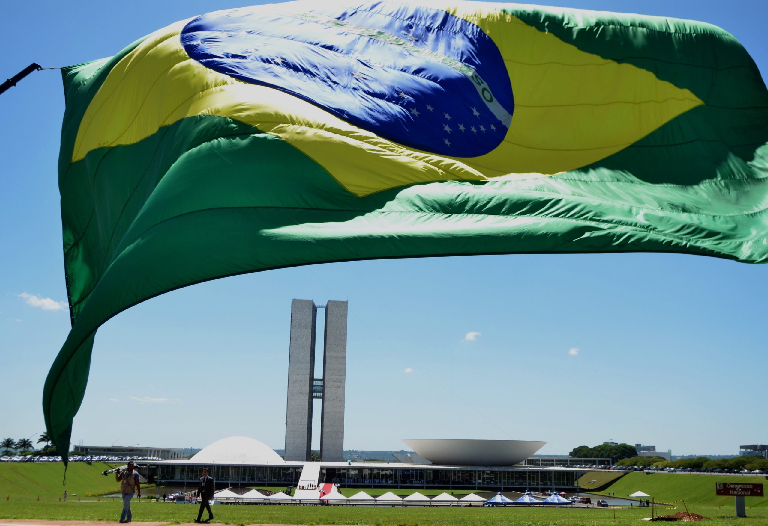 Brasil cai 6 posições em ranking de competitividade global