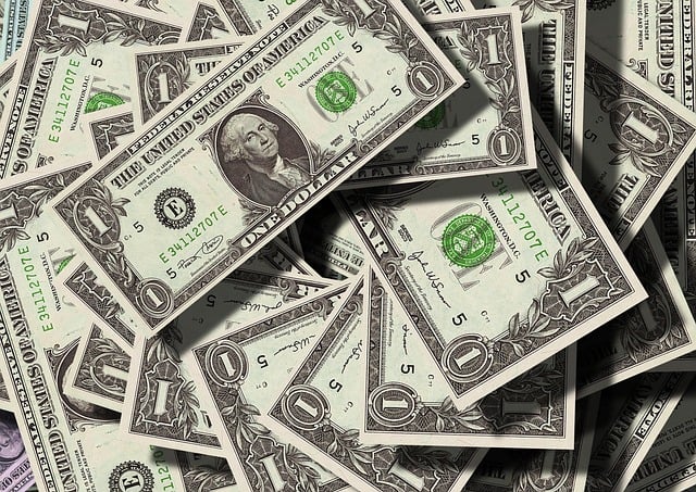 Brasil cai em ranking das maiores economias devido à alta do dólar
