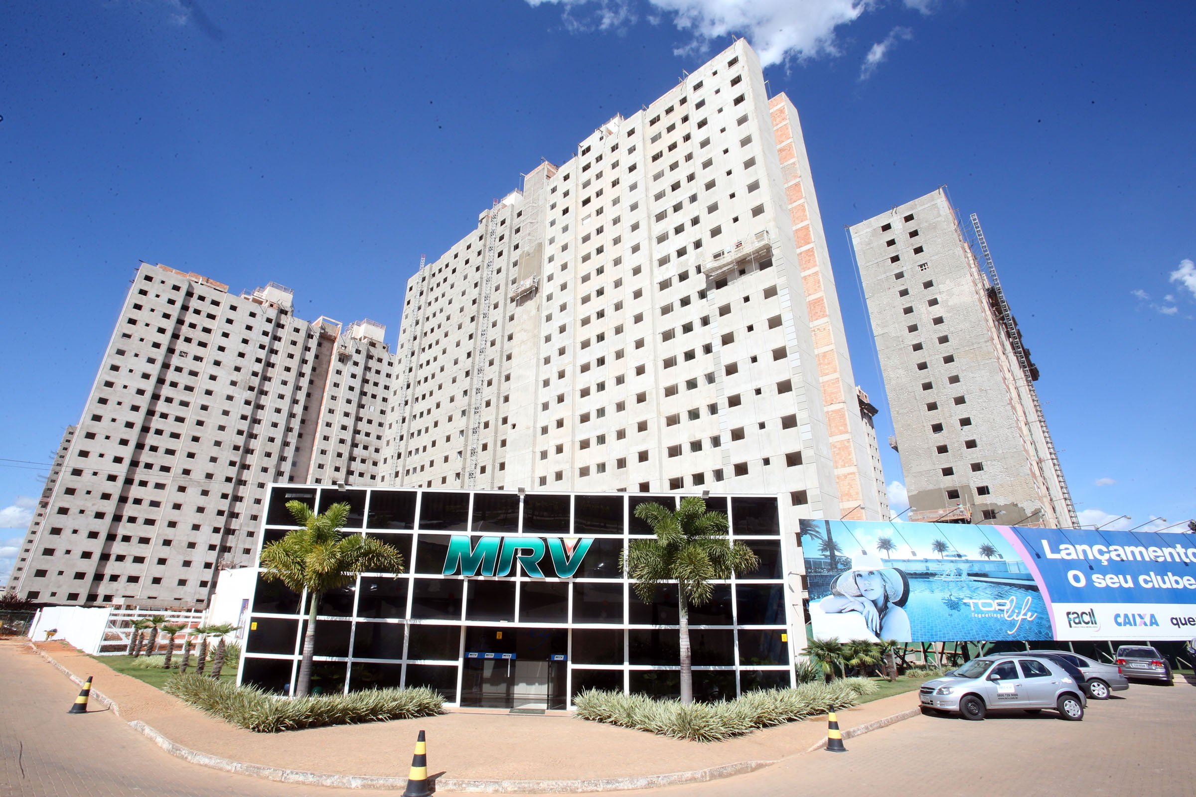 Construtoras querem incentivar beneficiários do Bolsa Família a trabalharem em obras Construtoras querem incentivar beneficiários do Bolsa Família a trabalharem em obras