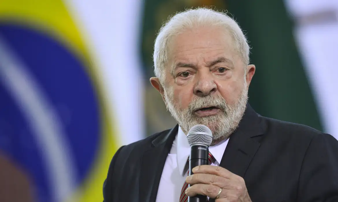 Gasto com juros bate recorde no governo Lula, diz Banco Central