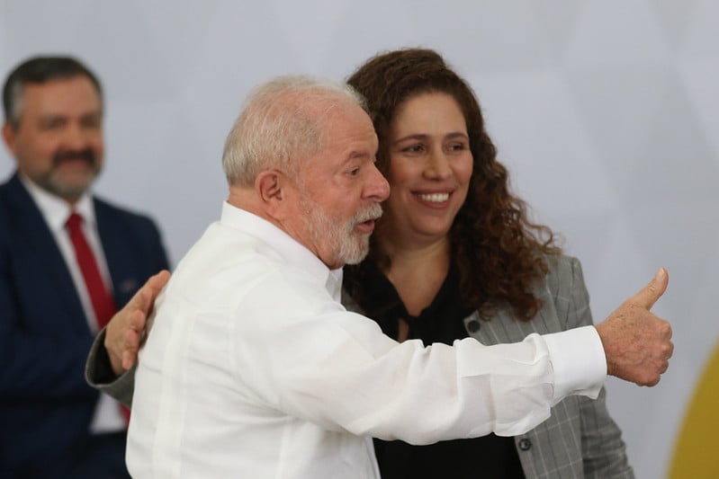 Governo falhou na apresentação dos cortes, diz ministra de Lula