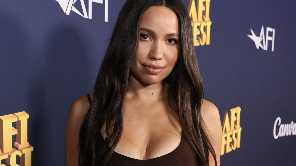 “Jurnee Smollett revela os bastidores intensos de dramas históricos como ‘The Order’!” “Jurnee Smollett revela os bastidores intensos de dramas históricos como ‘The Order’!”